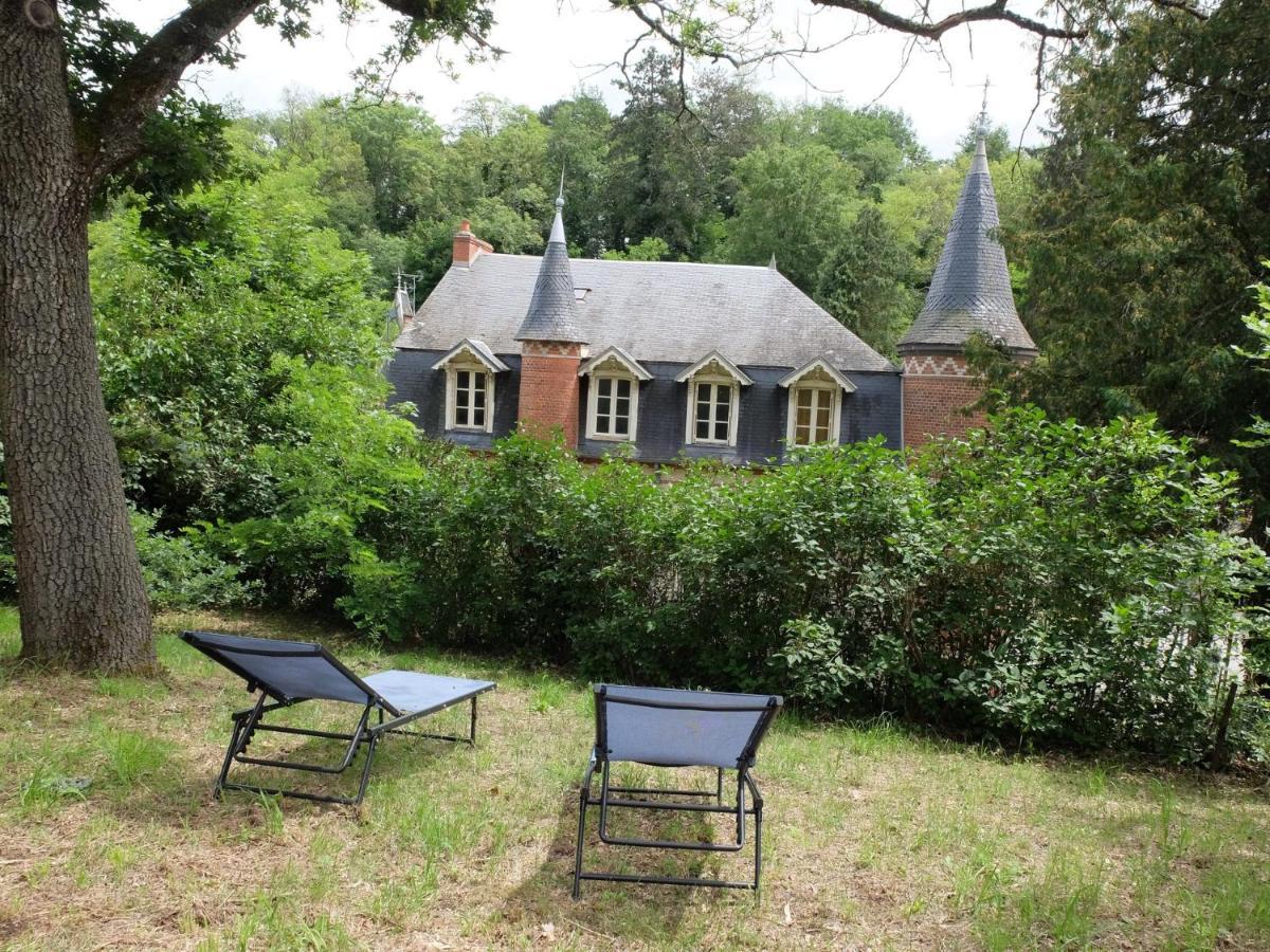 Évaux-les-BainsLe Petit Manoir住宿加早餐旅馆 外观 照片