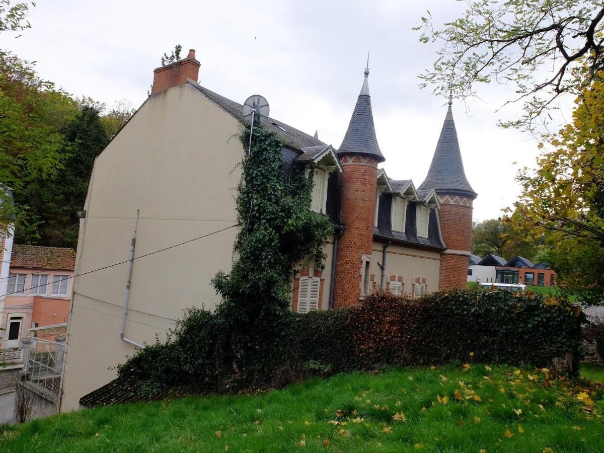Évaux-les-BainsLe Petit Manoir住宿加早餐旅馆 外观 照片